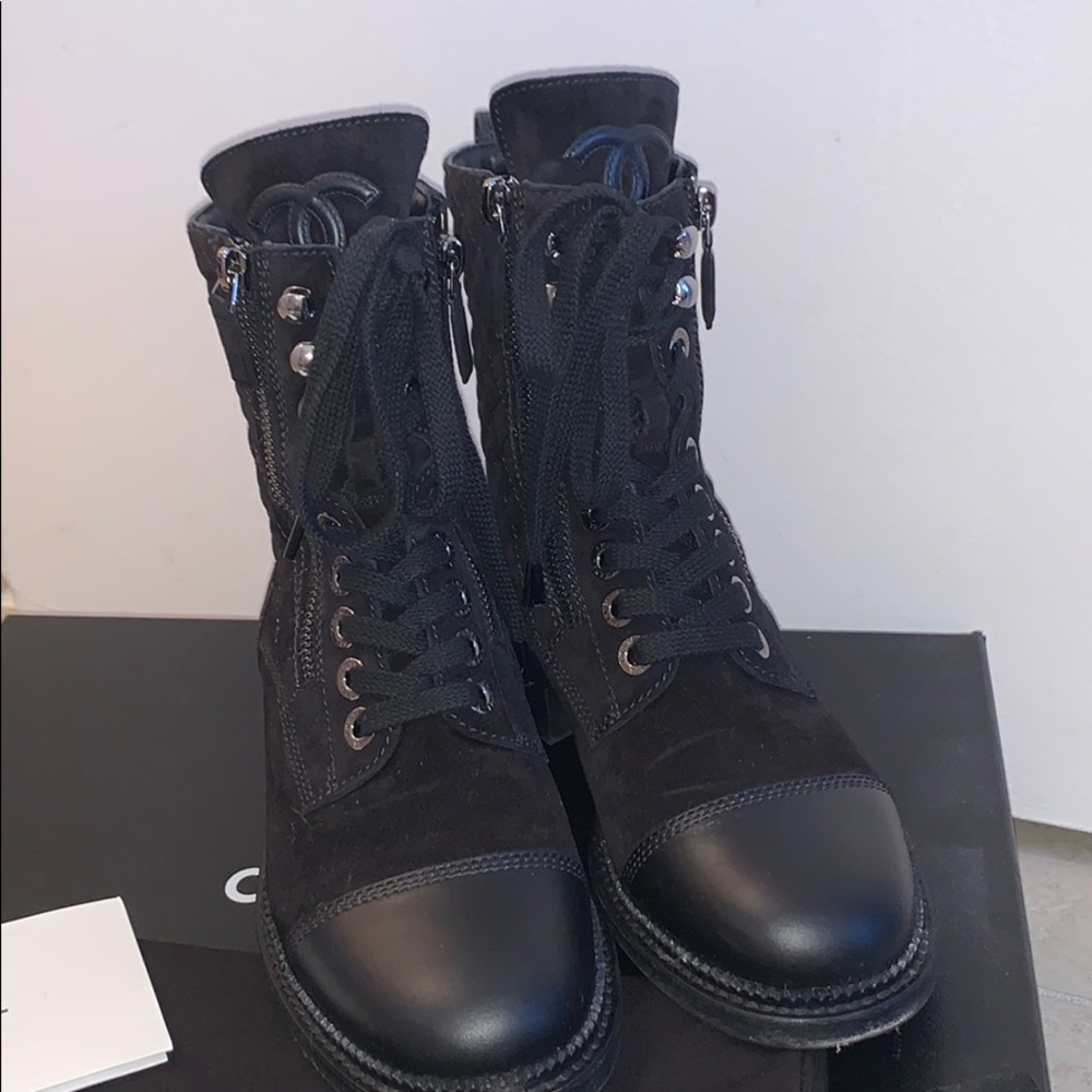 Chanel suede leather boots - Picture 3 of 10
